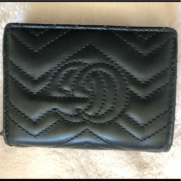 Gorgeous Gucci Marmot Leather Wallet - Picture 3 of 3